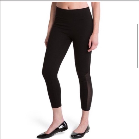 Spanx ASSETS red hot label mesh insert leggings. - Picture 4 of 9